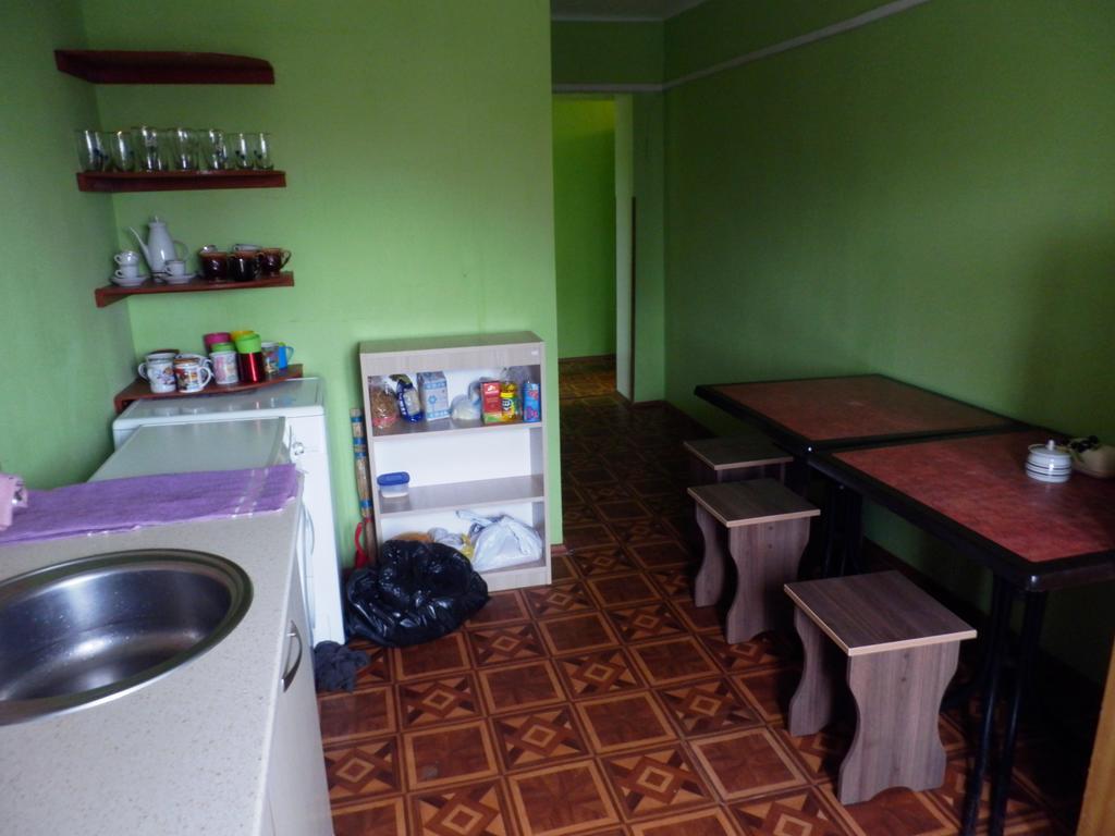 Yourhostel Friend Киев Экстерьер фото