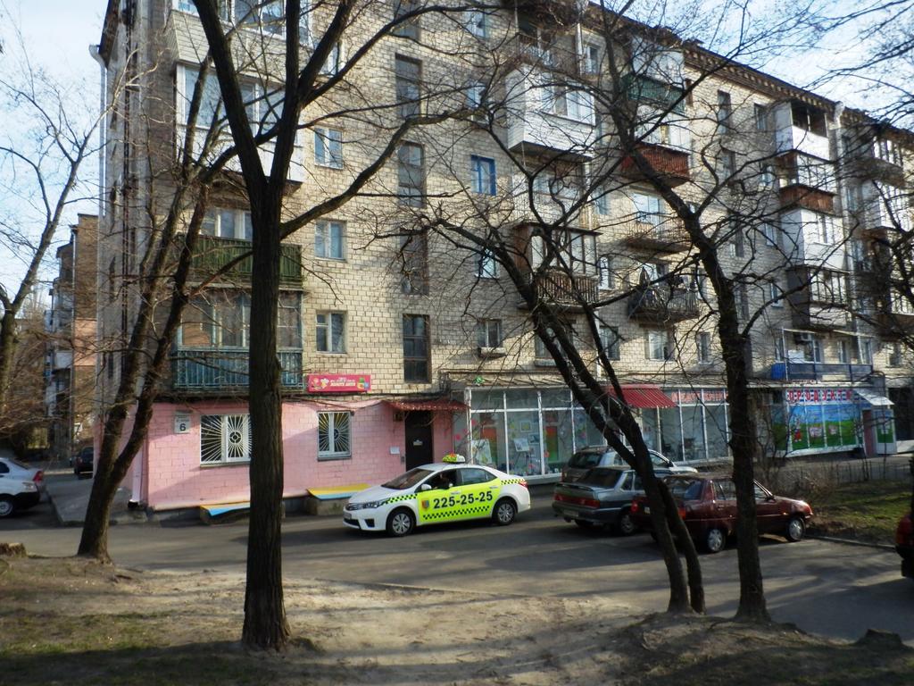 Yourhostel Friend Киев Экстерьер фото